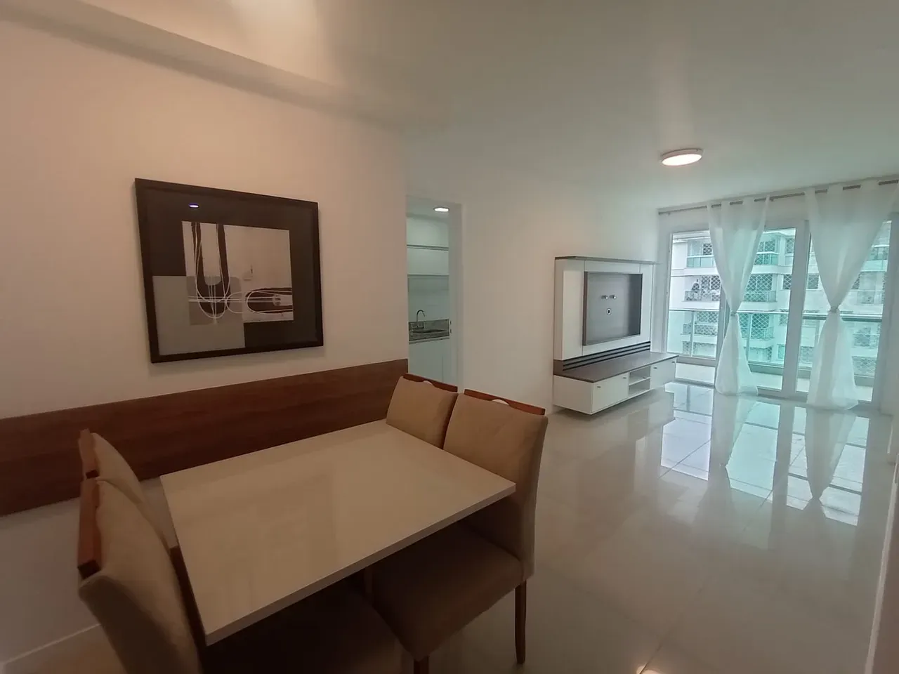 2-bedroom apartment with enclosed balcony and parking — photo 24
