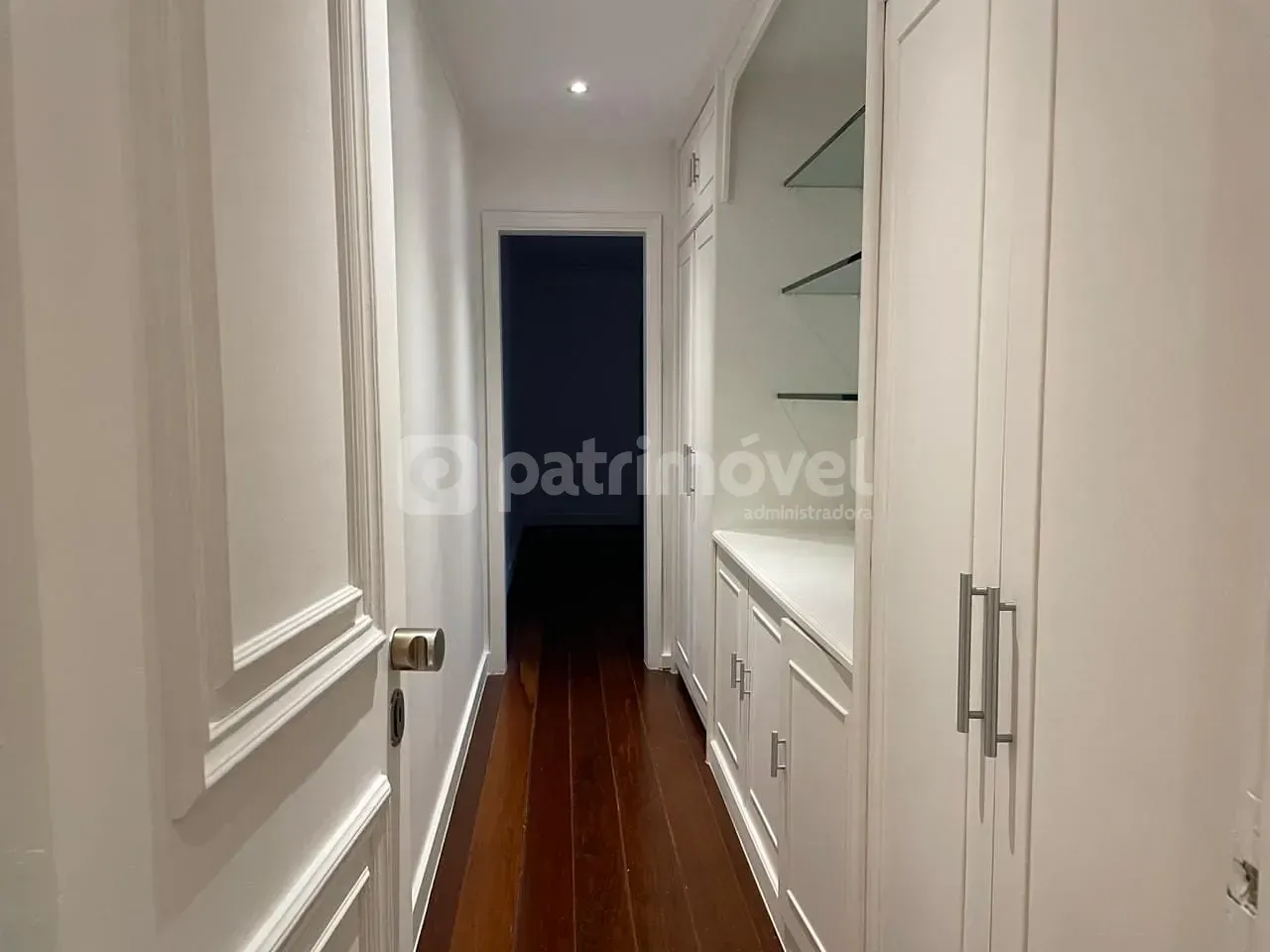 4-bedroom apartment with pool and 3 parking spaces — photo 49