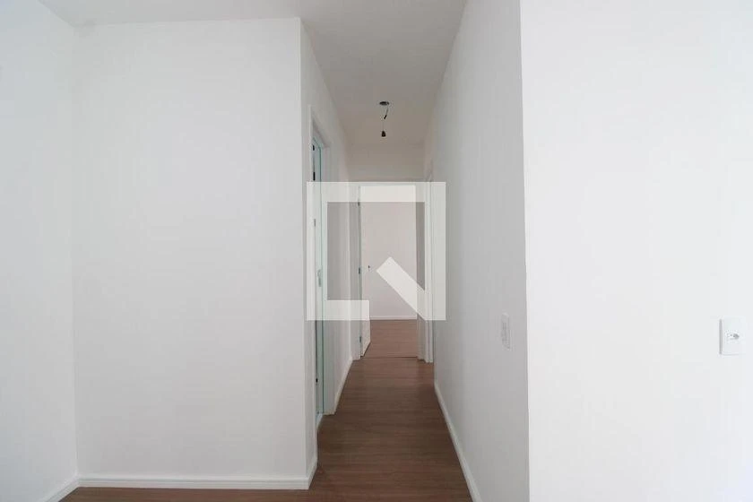 2-bedroom apartment in a building with a gym — photo 33