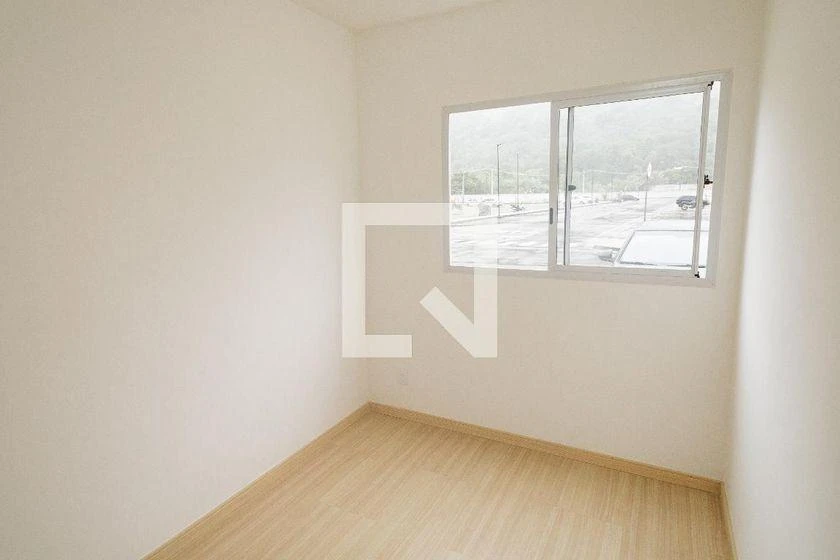 Rental apartment with 2 bedrooms and 43 m² — photo 4