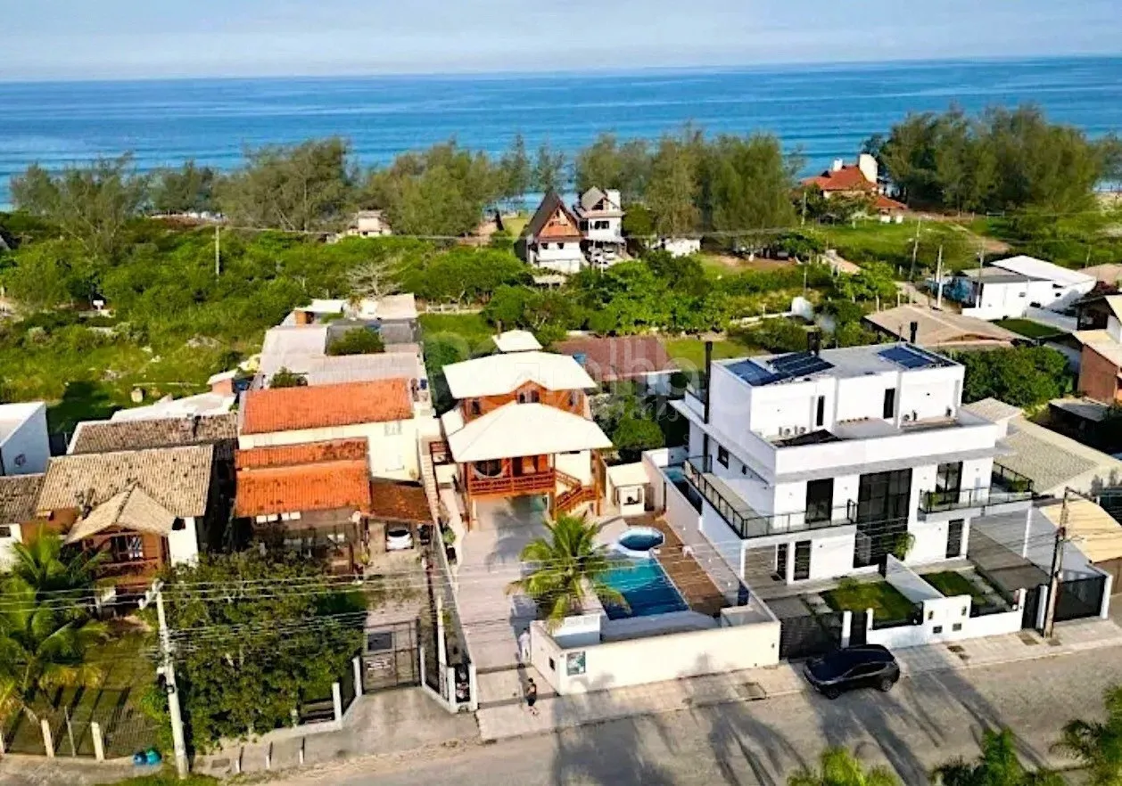 Вид на воду и 3 спальни: дом 264 м² — photo 26