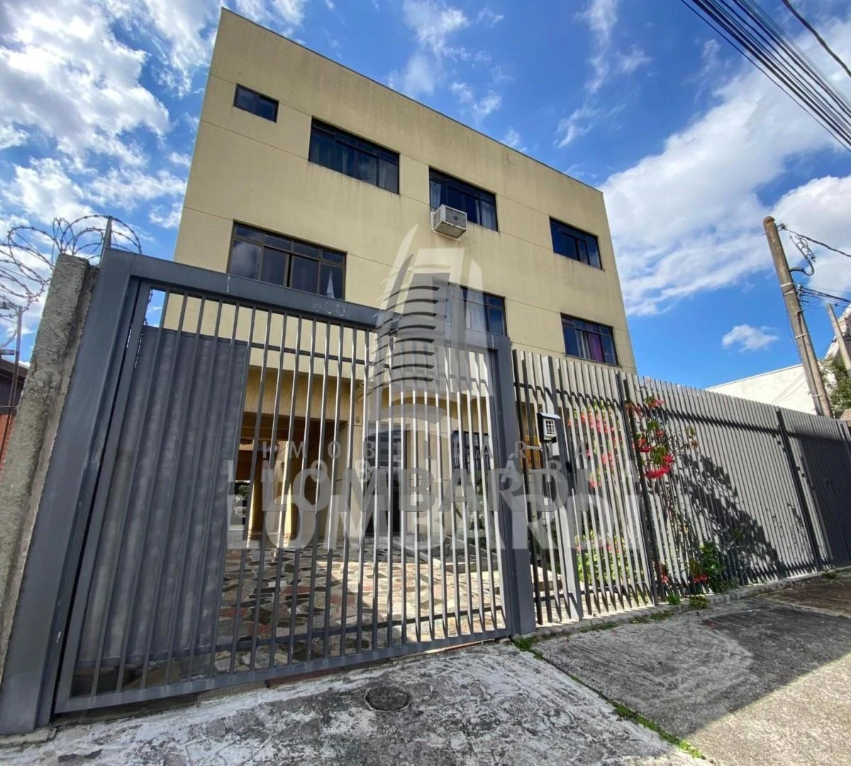 Apartamento com piso de madeira ou laminado, Capão Raso — photo 11