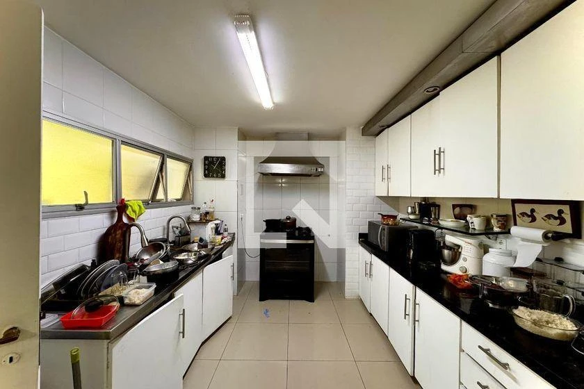 Apartamento mobiliado de 300 m² com 4 suítes e cozinha a gás — photo 22