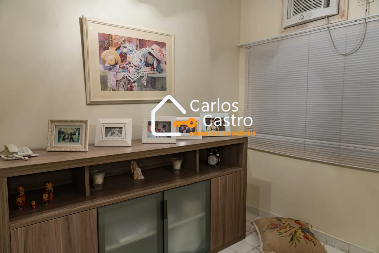 Furnished house, 640 m², with a glass-enclosed balcony — photo 19