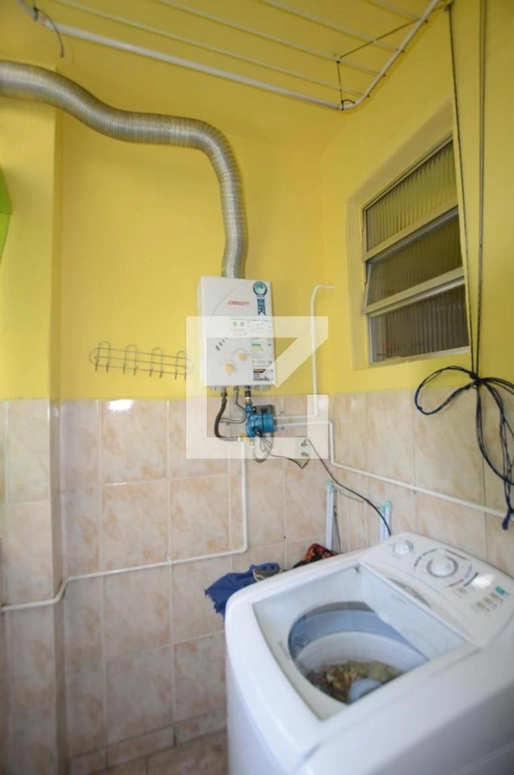 Furnished 2-bedroom apartment with 1 bathroom — photo 14