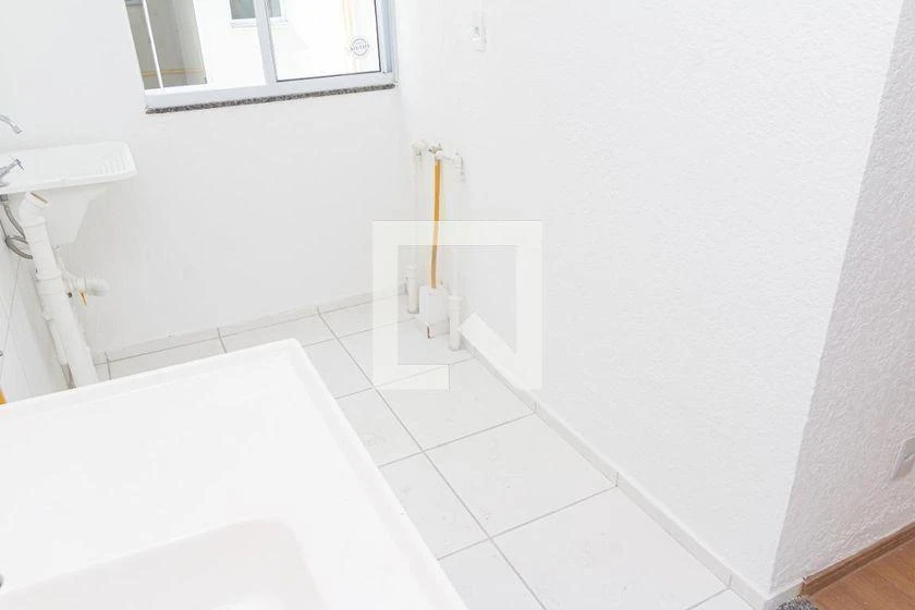 Unfurnished 2-bedroom apartment with 45 m² and wood floors — photo 50