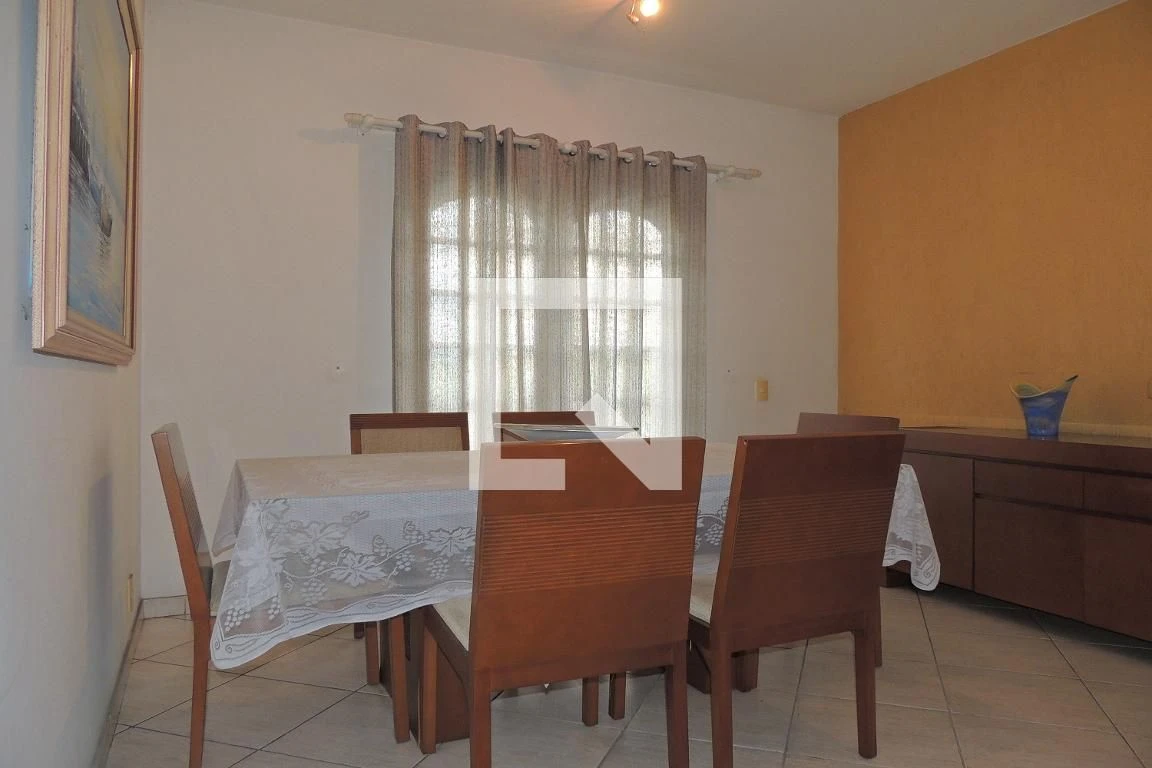 Casa mobiliada com 3 quartos, varanda e 3 banheiros — photo 50