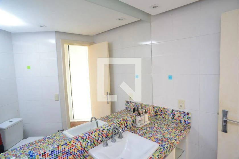 Apartamento para aluguel com varanda envidraçada e 4 quartos — photo 16
