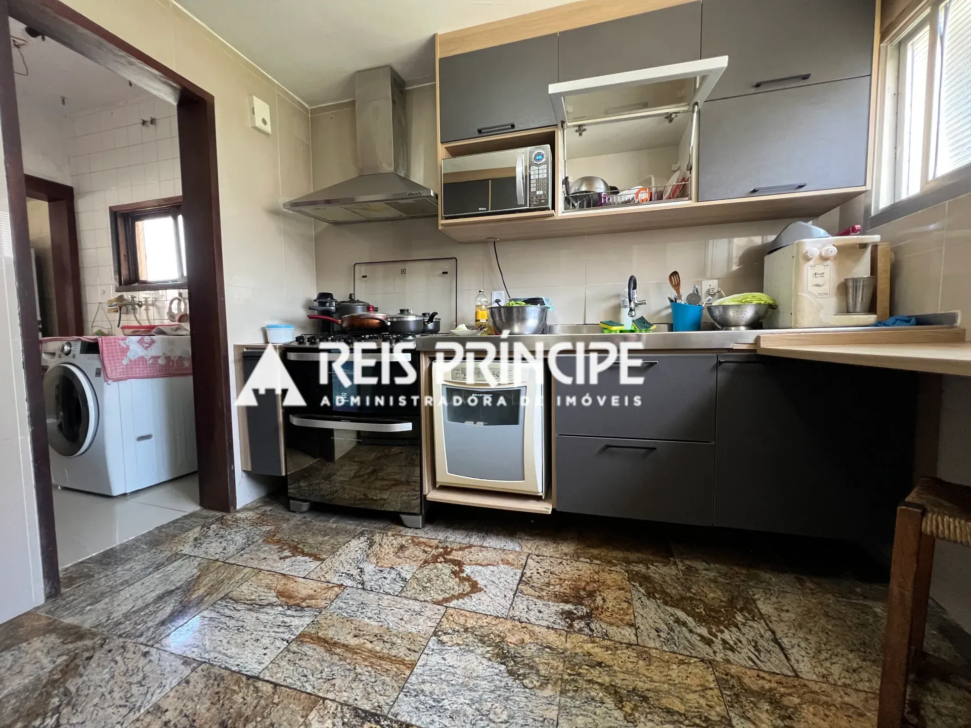 Мебльований будинок із 9 спальнями 5 місць і басейном — photo 30