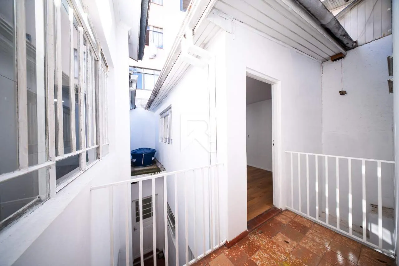Rental house with laundry area and 5 bedrooms — photo 20