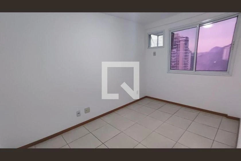 3-bedroom apartment in a building with a gym — photo 33