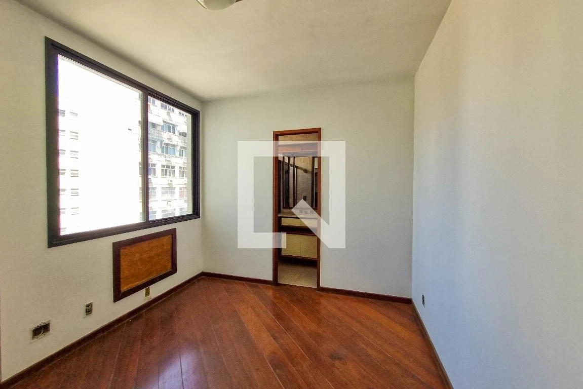Home office in a 5-bedroom apartment, 127 m² — photo 5