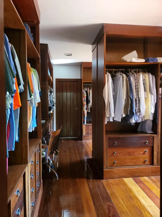 Casa mobiliada com 5 quartos e 5 suítes e varanda — photo 4