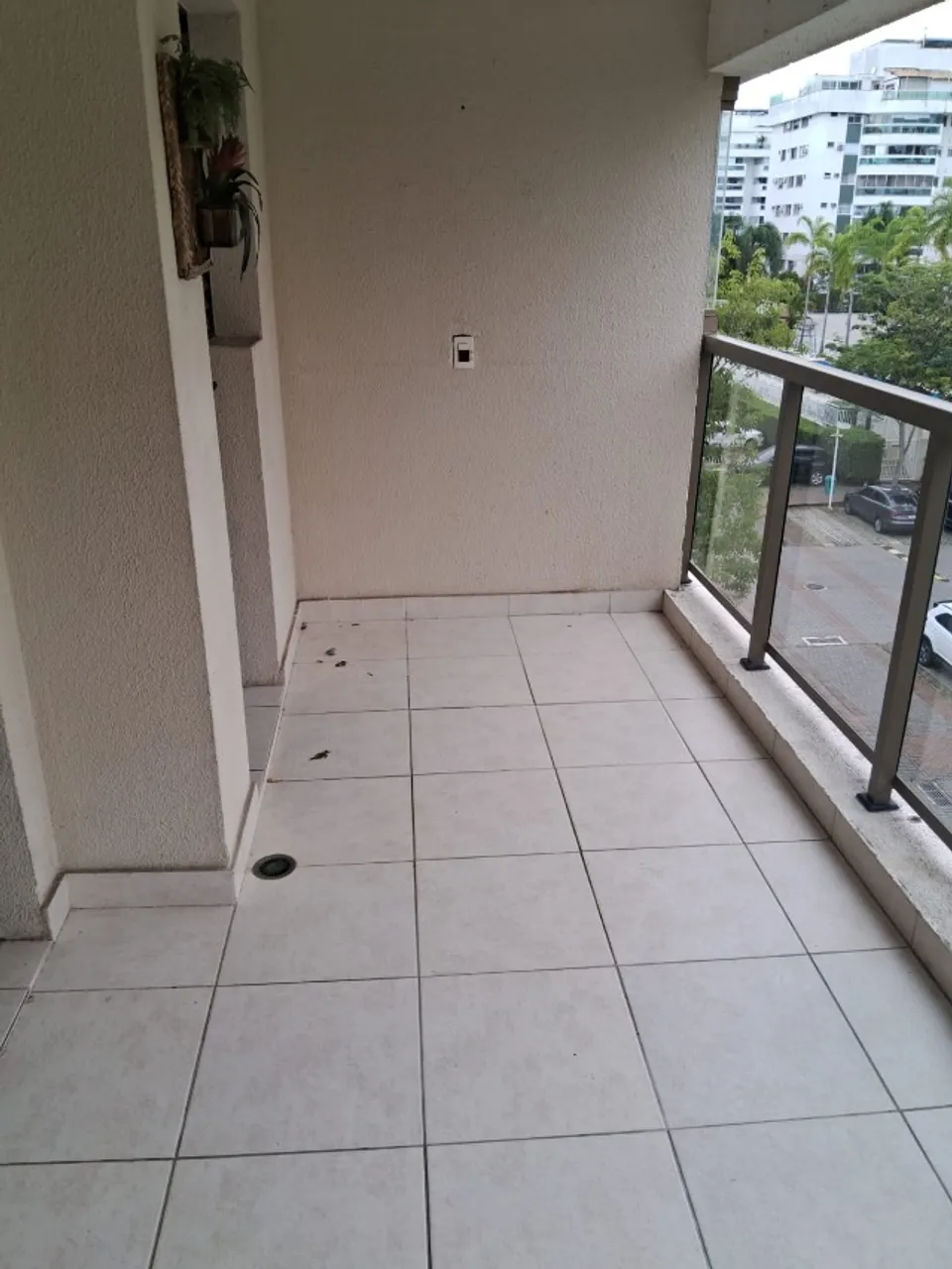 2-bedroom 2-bath apartment with integrated kitchen — photo 6