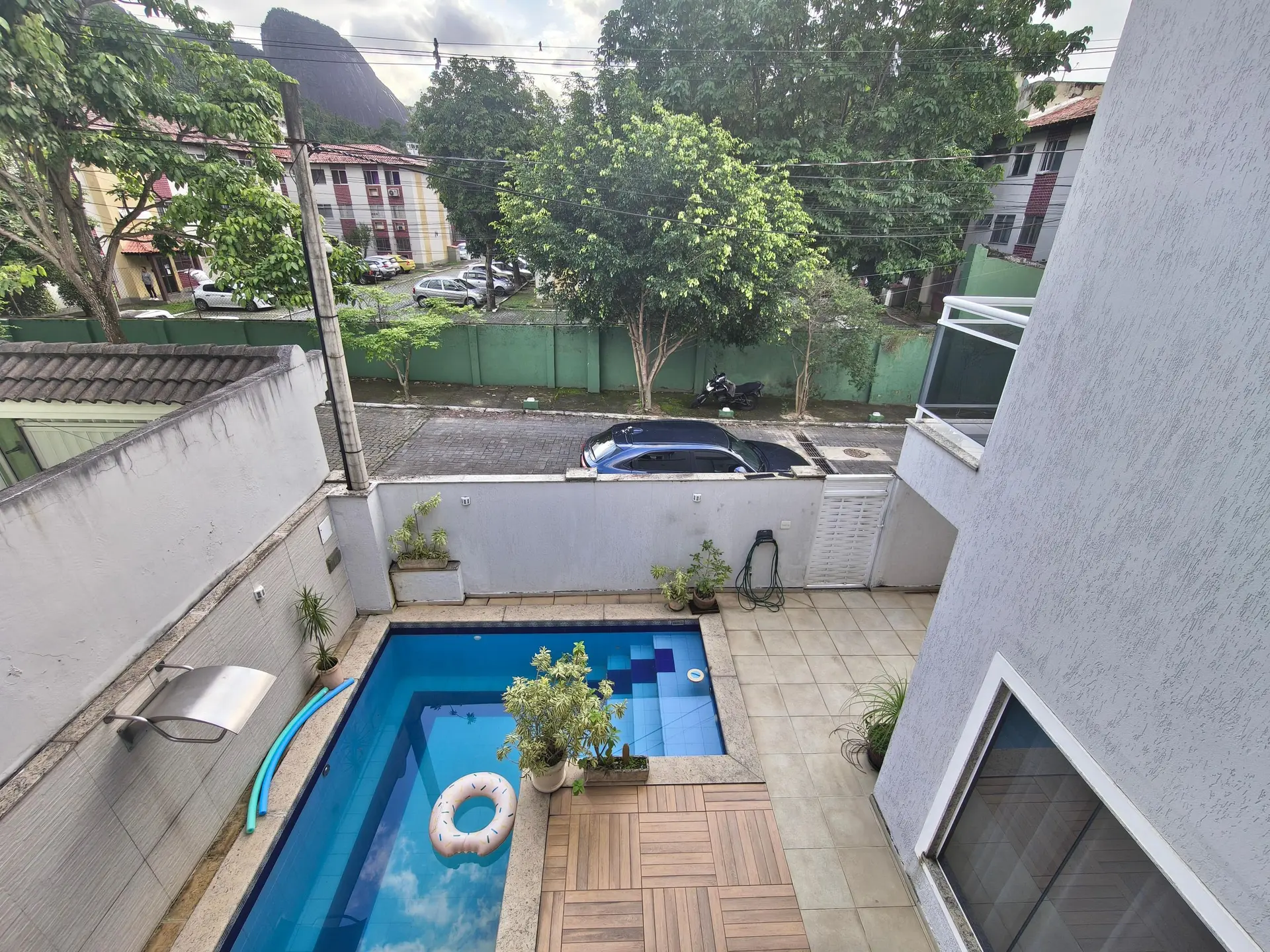 Furnished house, 220 m², with a bathtub — photo 12