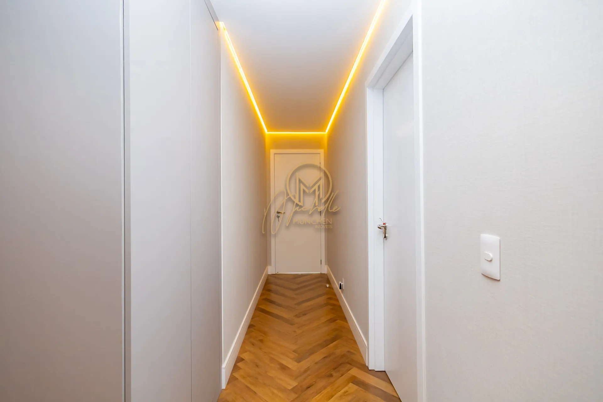 Furnished 462 m² apartment with 4 en-suite rooms — photo 91