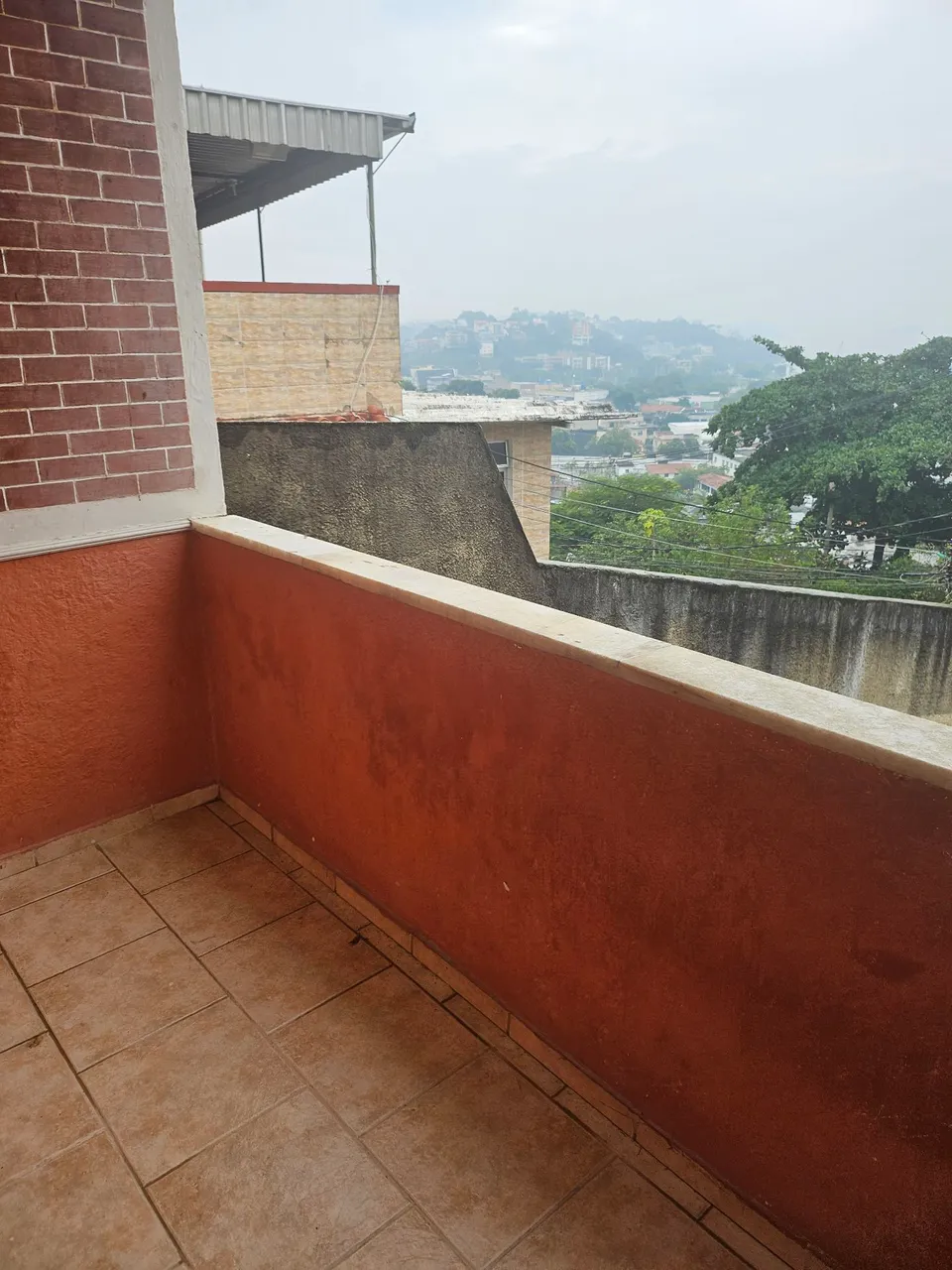 Unfurnished house with 3 bedrooms and separate kitchen — photo 3