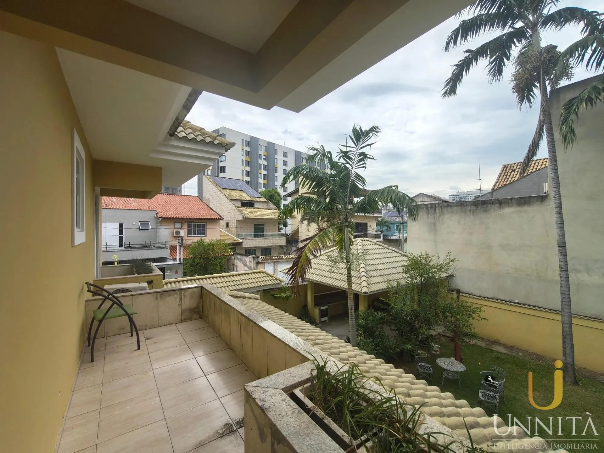 750 m² house with a grill on the balcony and a bathtub — photo 5