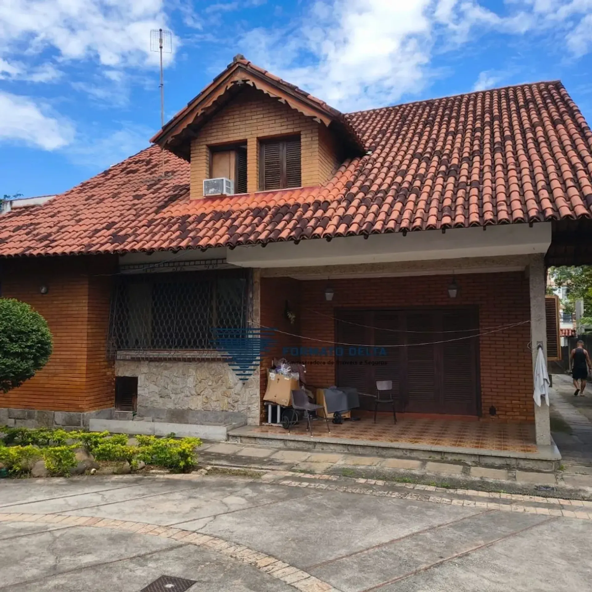 Casa com 8 quartos, 4 banheiros e 7 vagas no 2º andar — photo 35