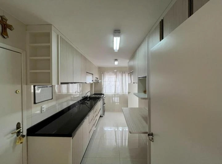 Rental apartment with 3 bedrooms and 97 m² area — photo 8