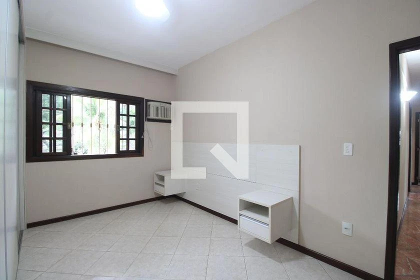 House, 370 m², with a grill on the balcony — photo 15