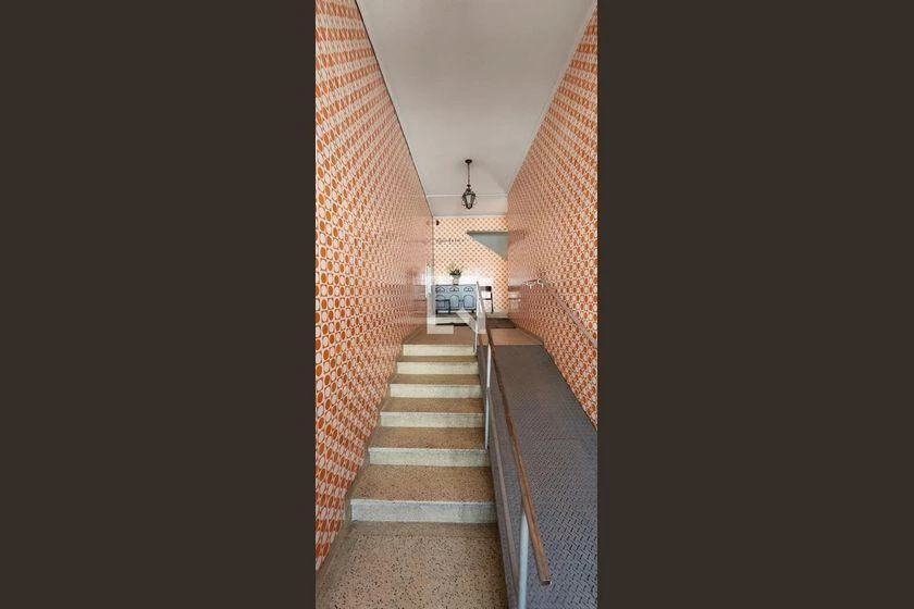 Walk-in closet in a 2-bedroom apartment, 63 m² — photo 21