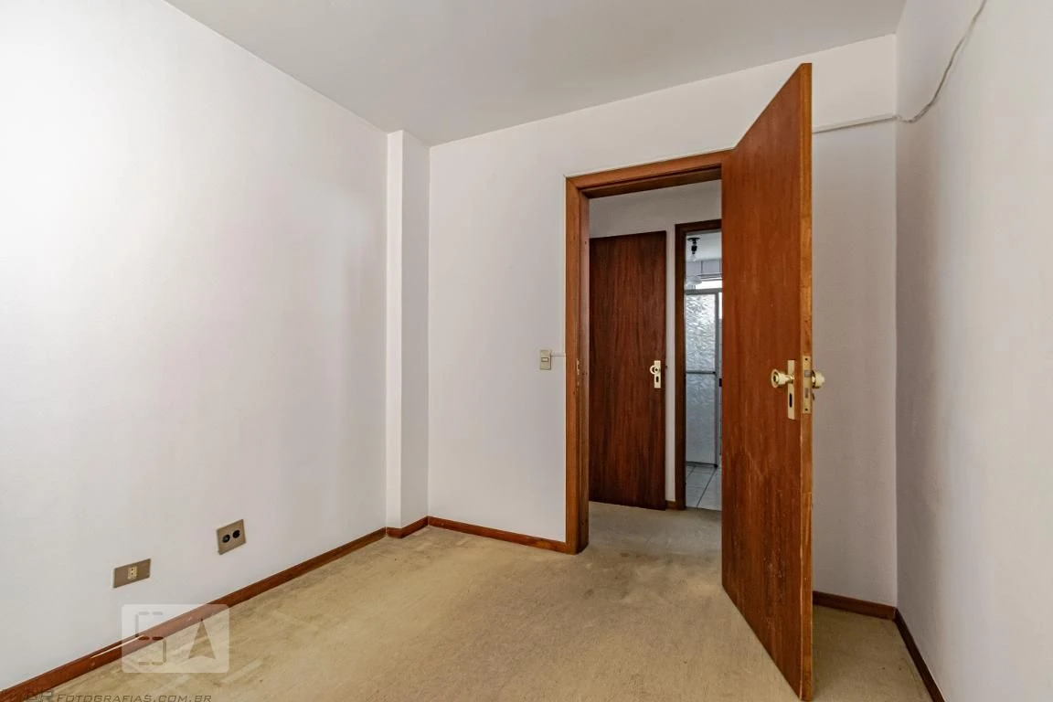 Квартира: 2 спальни, 1 со своей ванной, 76 м², Куритиба — photo 23