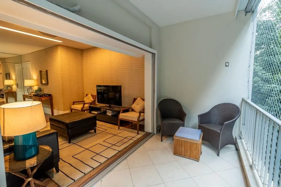 Apartamento com 4 quartos e cozinha fechada a gás — photo 8