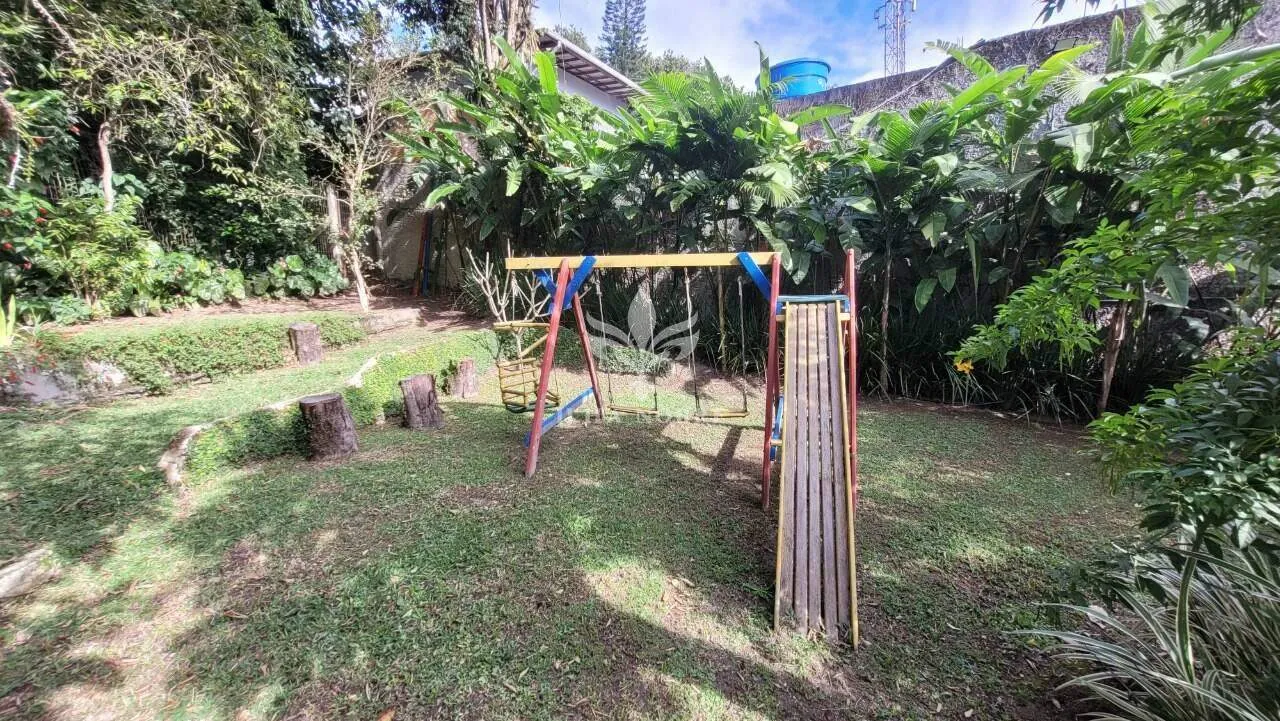 Furnished 3-bedroom apartment with 2 bathrooms — photo 31