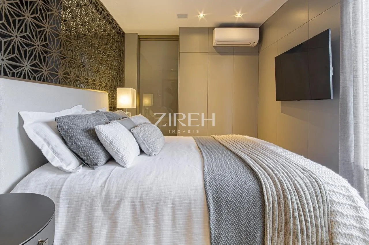 2-bedroom apartment in a building with a gym — photo 14
