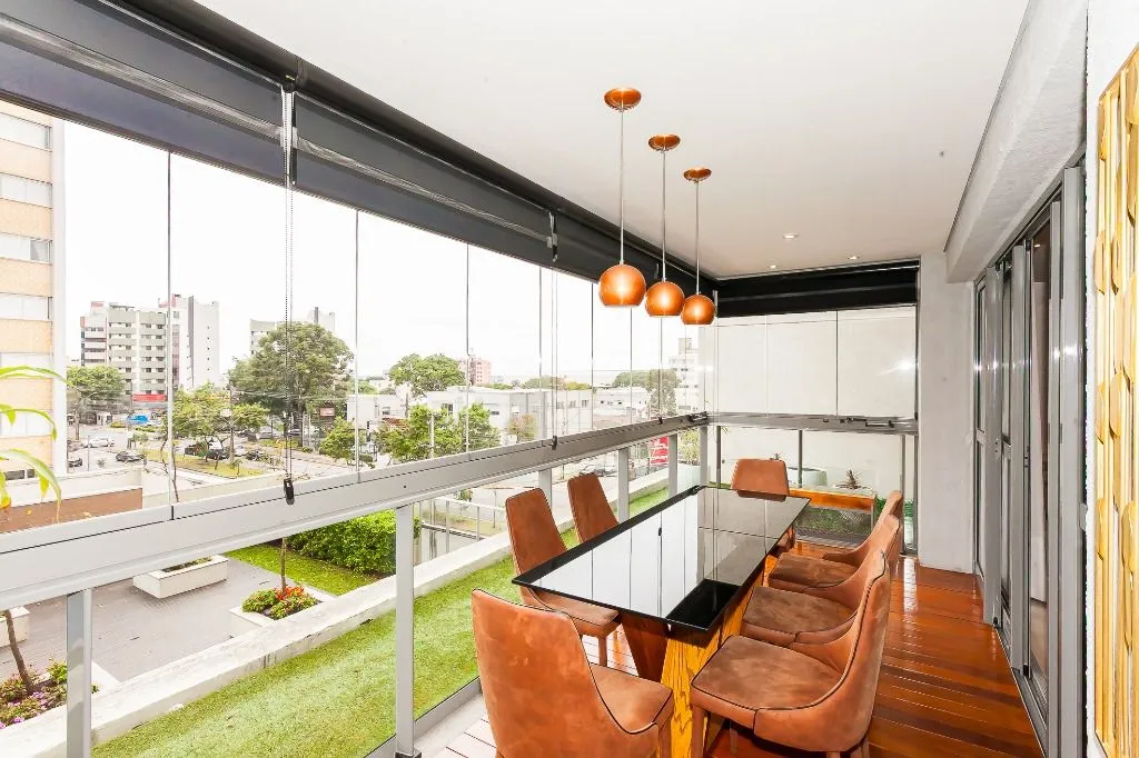 Rental apartment with 3 en-suite bedrooms and 4 baths — photo 18