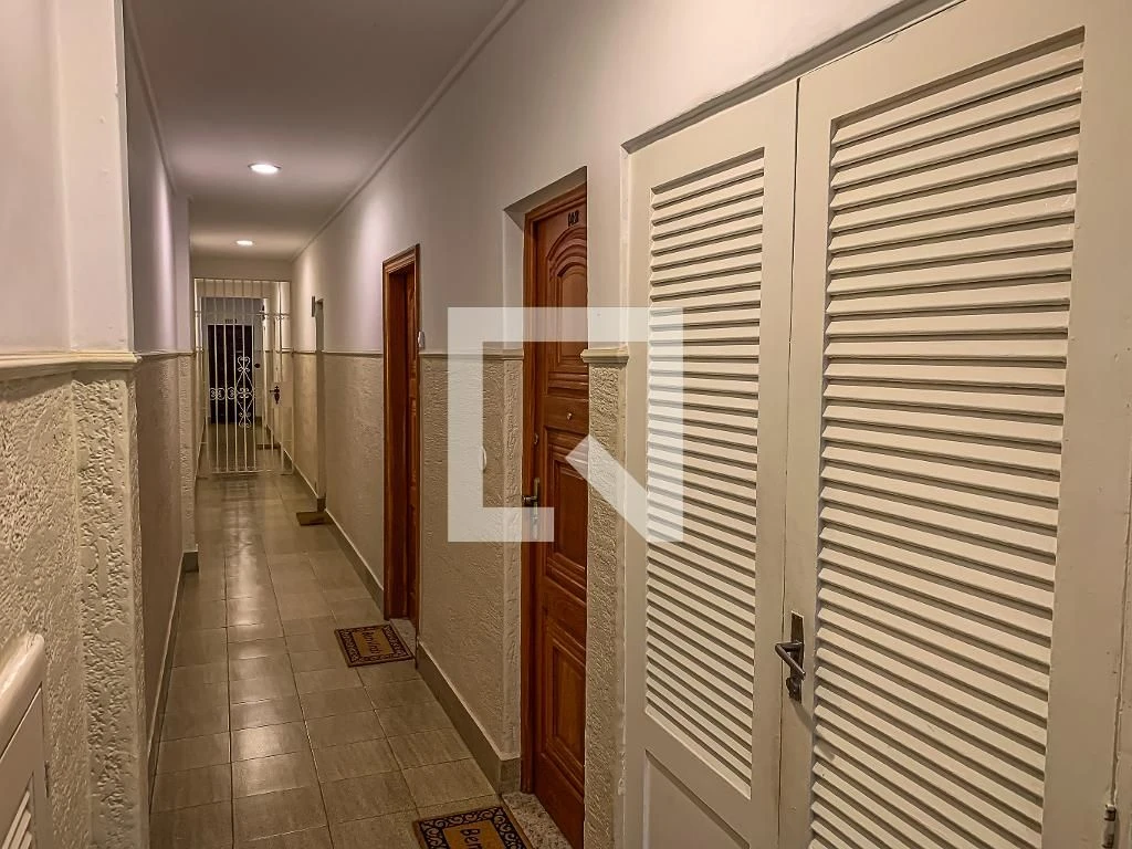 Furnished apartment with private garden and 2 bedrooms — photo 46