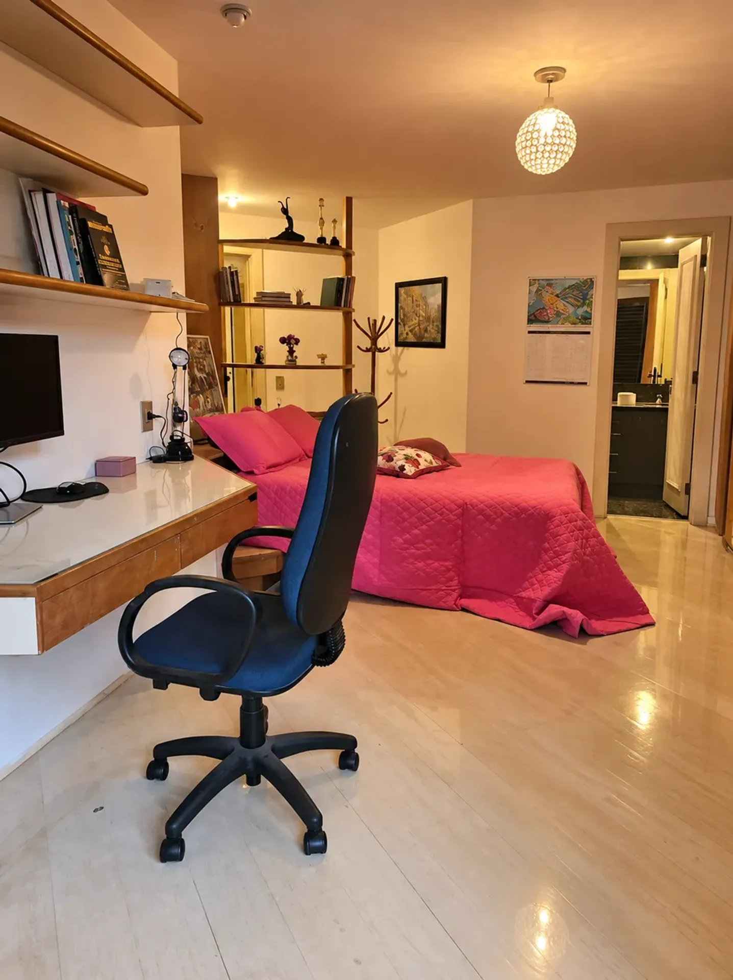 3-bedroom apartment with a home office in Rio de Janeiro — photo 4