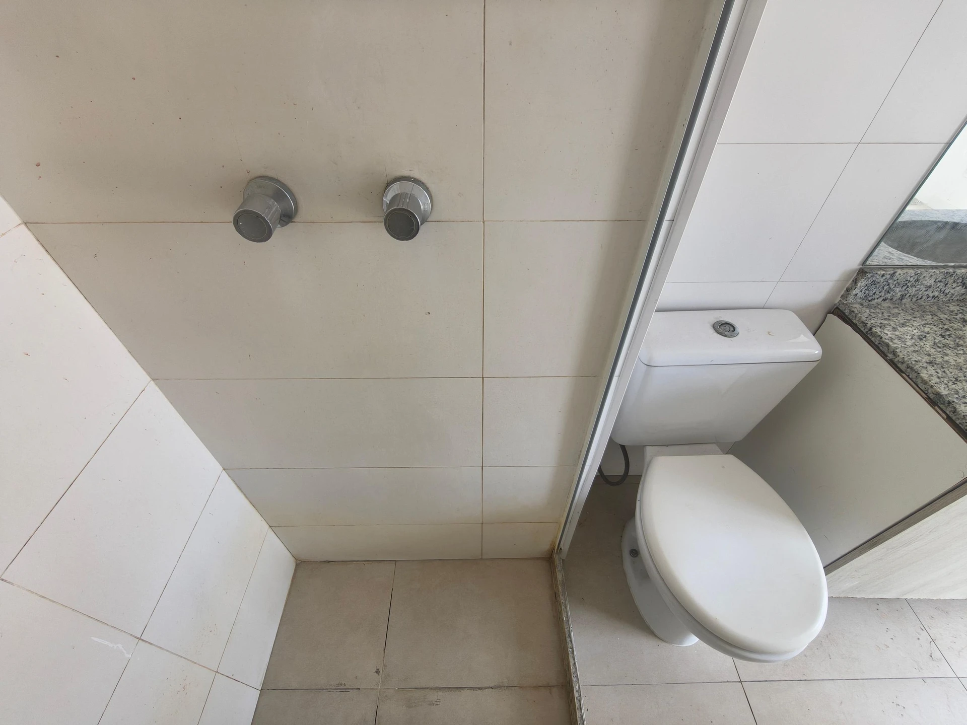 Квартира з 4 кімнатами та 1 люкс-спальнею, з балконом — photo 27
