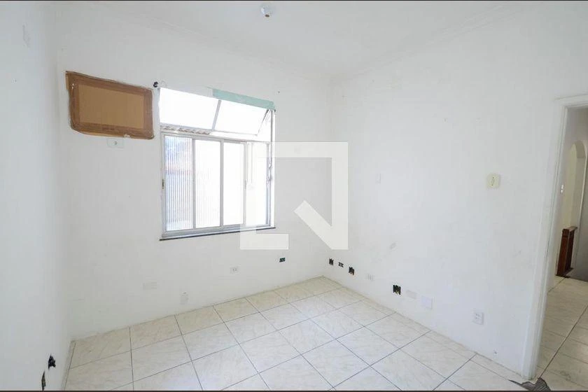 Rental house with 8 bedrooms and 8 bathrooms — photo 31