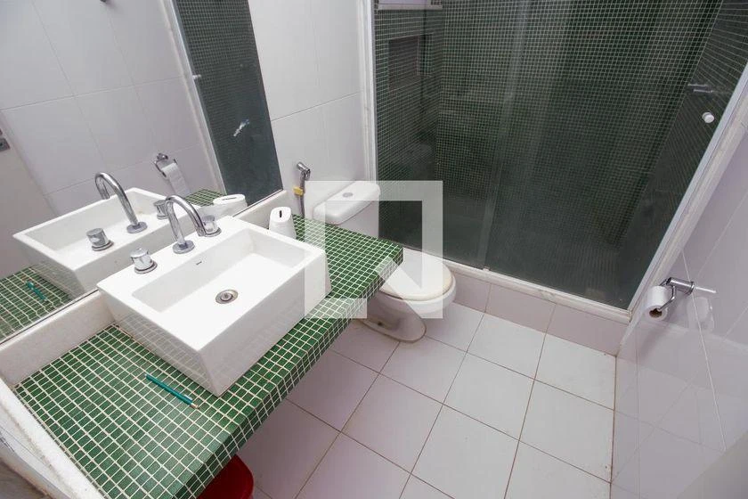 Condo house with 4 suites and 500 m² plus private garden — photo 43