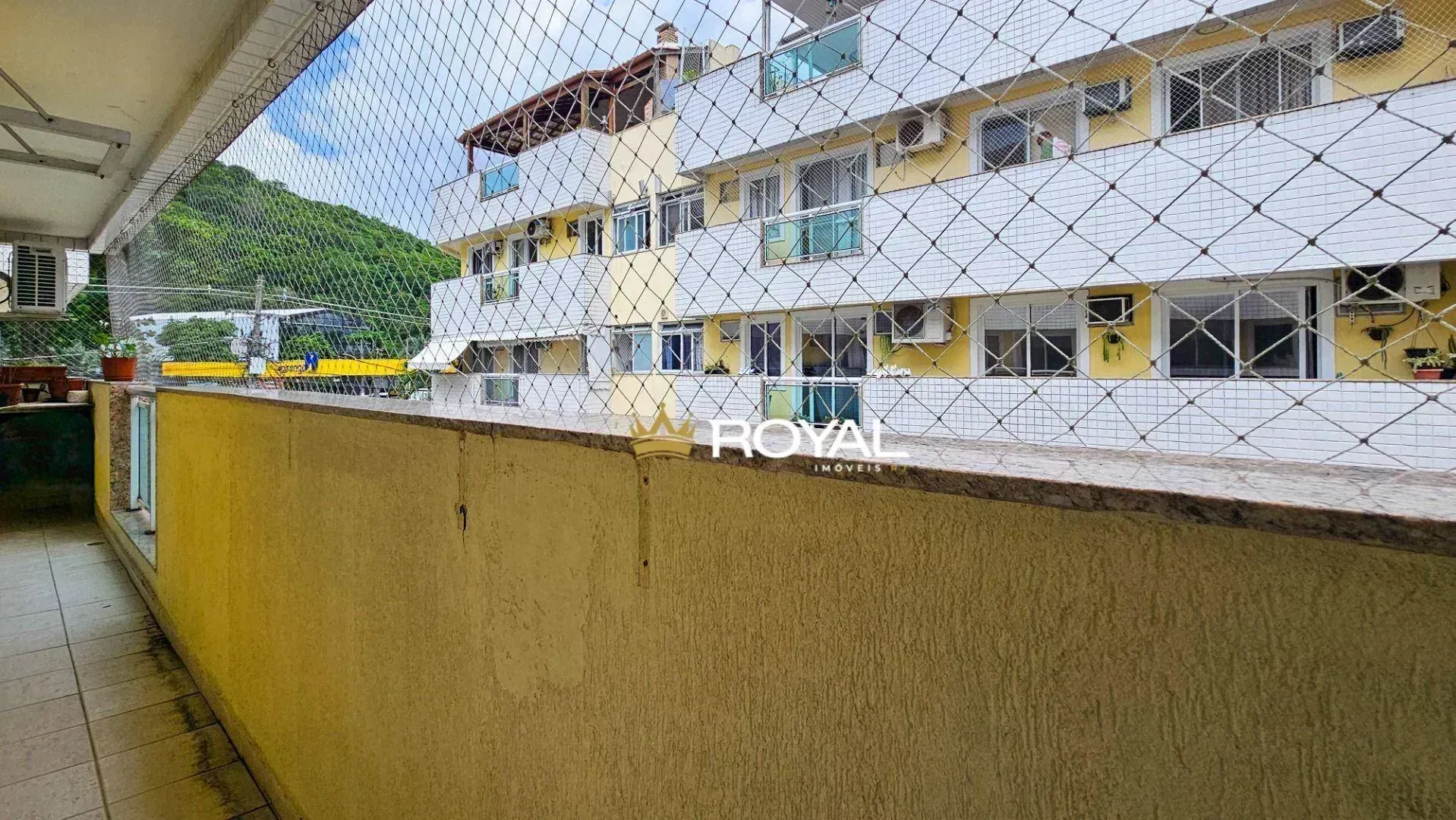 2-bedroom apartment with a glass-enclosed balcony — photo 22
