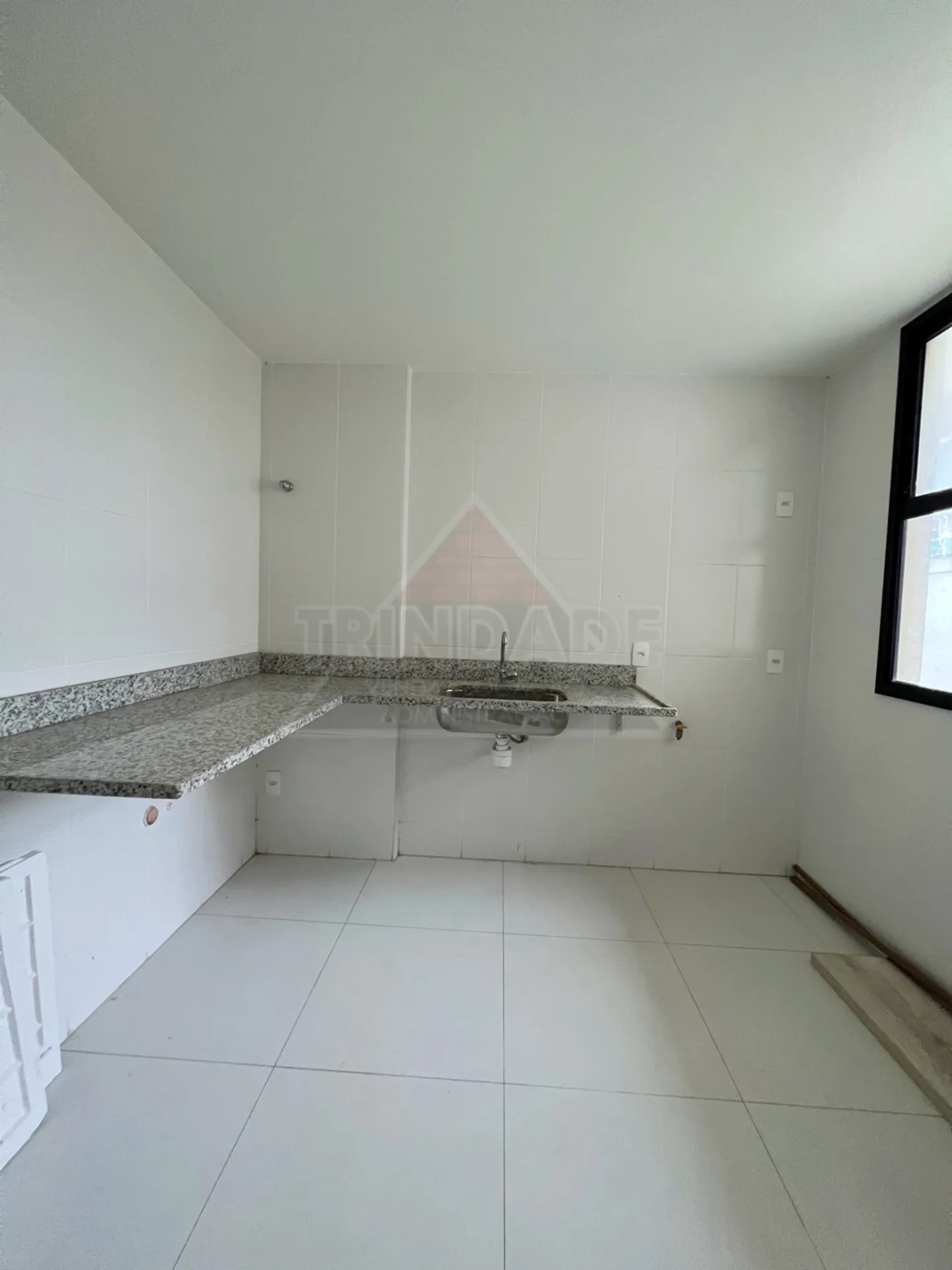Casa com 3 suítes, 4 vagas e 366 m² — photo 6