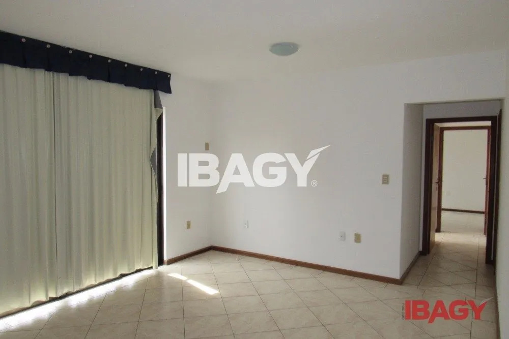 3-bedroom apartment, 1 with its own bathroom, 80 m² — photo 3