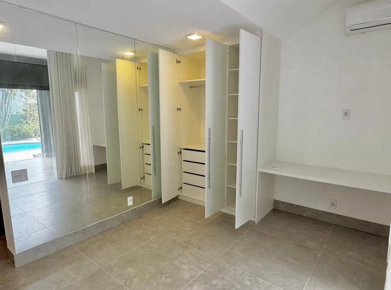 Casa com 5 quartos e 5 banheiros — photo 43