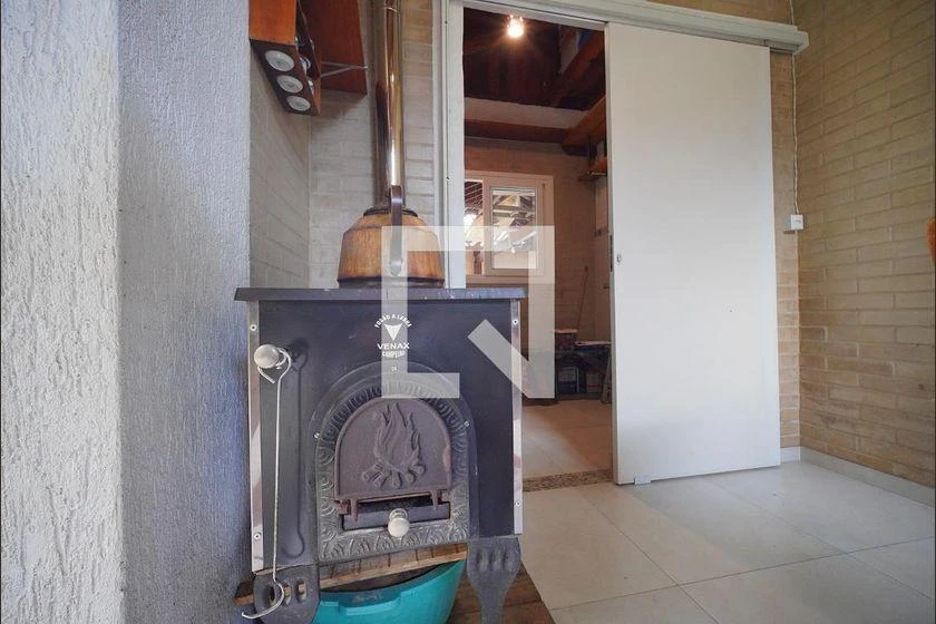Rental house with 2 bedrooms, 425 m² and a balcony — photo 39