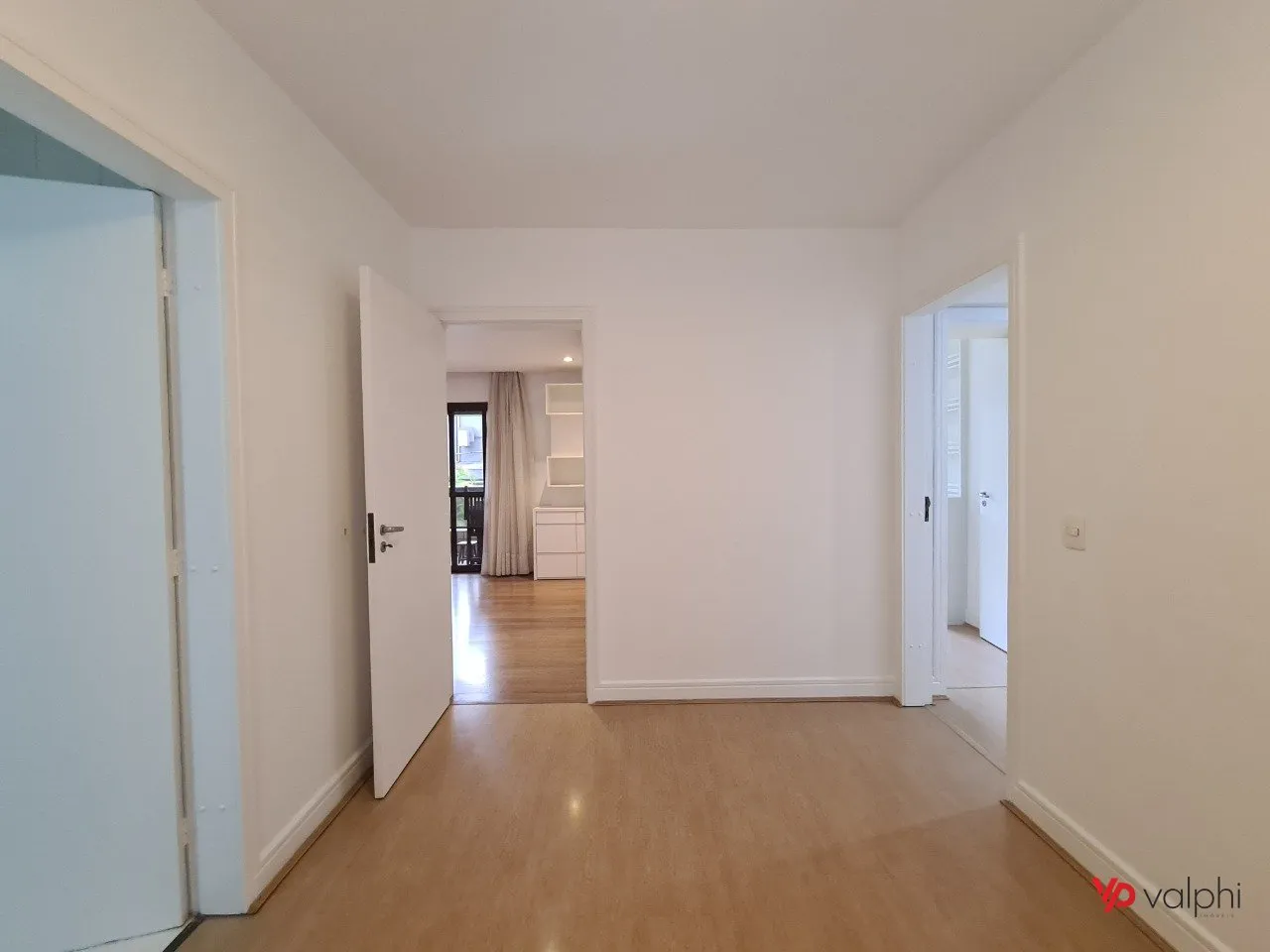 Квартира з 3 спальнями, 4 ванними та 2 паркомісцями — photo 21