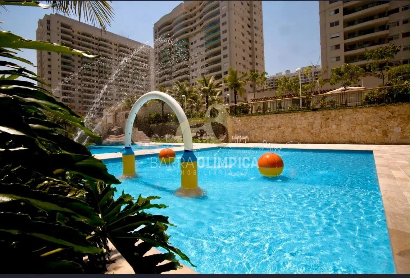 2-bedroom apartment with a walk-in closet in Rio de Janeiro — photo 5