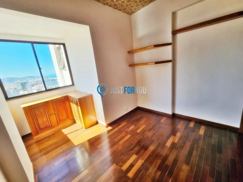 Apartamento de 4 dormitórios com 179 m² e 3 vagas — photo 25