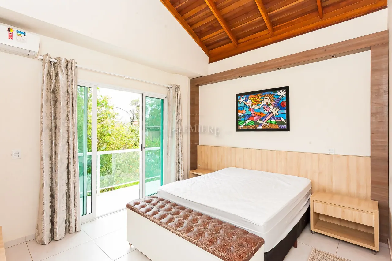 House with 4 bedrooms, 1 en-suite, 4 bathrooms — photo 13