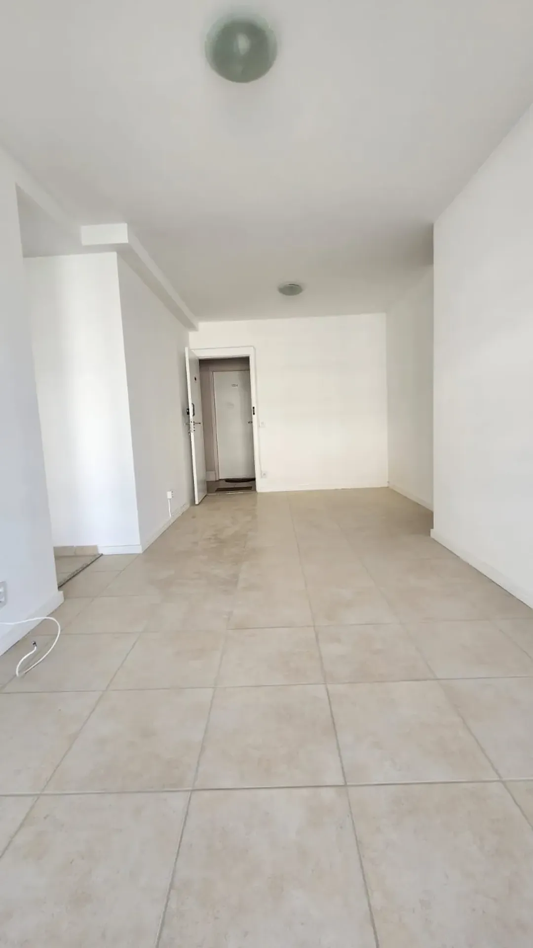 2-bedroom apartment with a private garden and 1 parking spot — photo 10