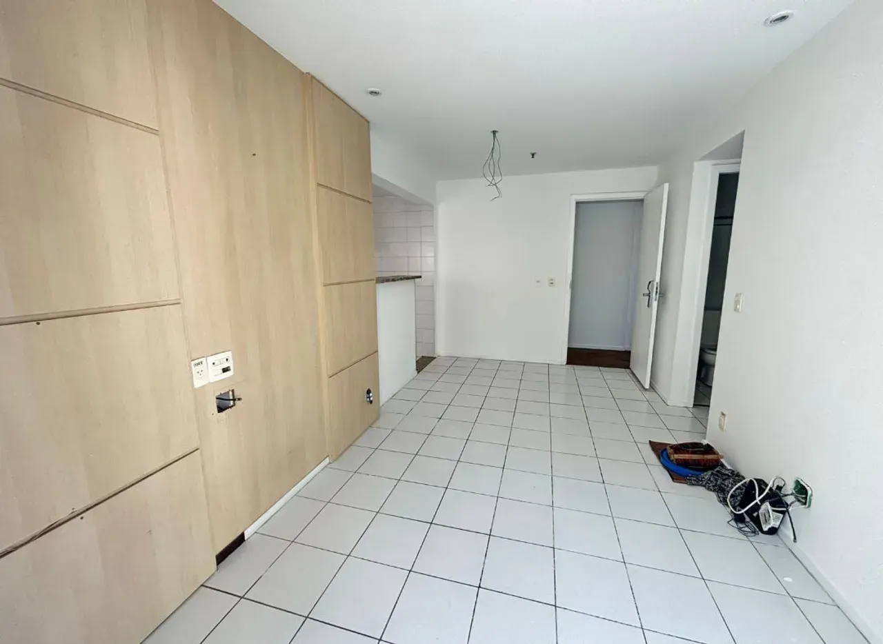 2-bedroom apartment with an open-plan kitchen and balcony — photo 12
