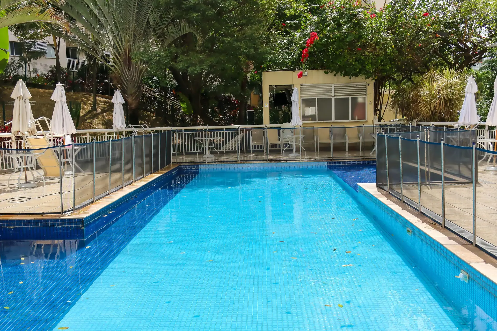 2-bedroom apartment with a park view in Rio de Janeiro — photo 33