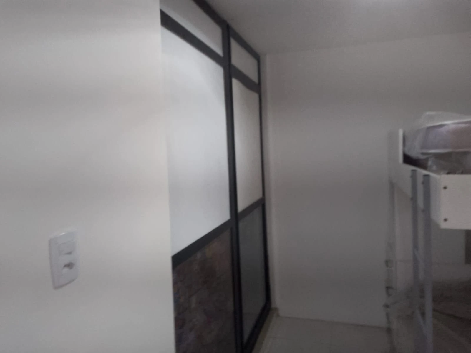 Furnished 2-bedroom apartment with 1 bathroom no parking — photo 13