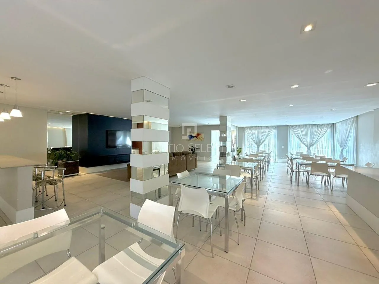 3-bedroom apartment with a washing machine in Curitiba — photo 89